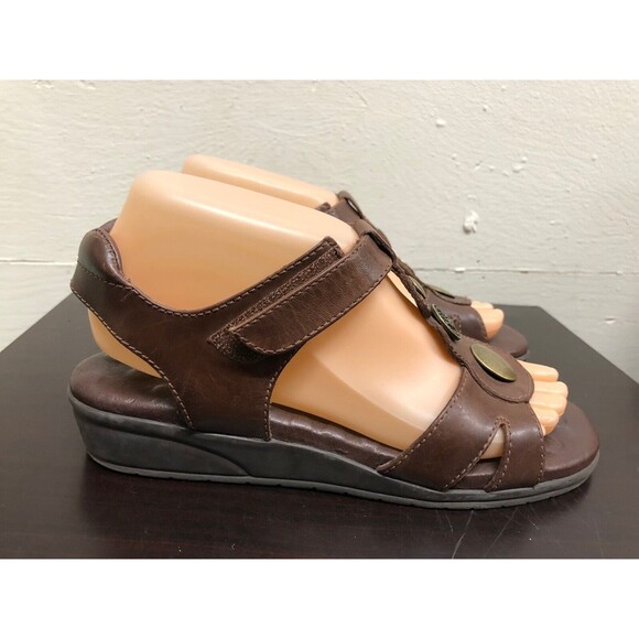 Elites by Walking Cradles Brown Leather Sandals - Comfort Shoes size 7.5 S-SLIM - Picture 1 of 11